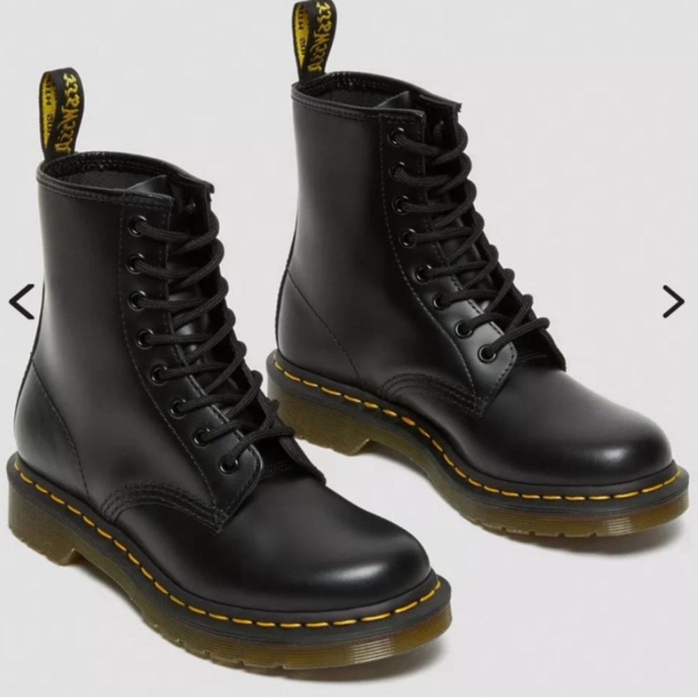 Doc Martens sz women’s US 6